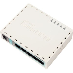 RB750Gr2: RouterBoard MikroTik con caratteristiche avanzate e sistema operativo RouterOS